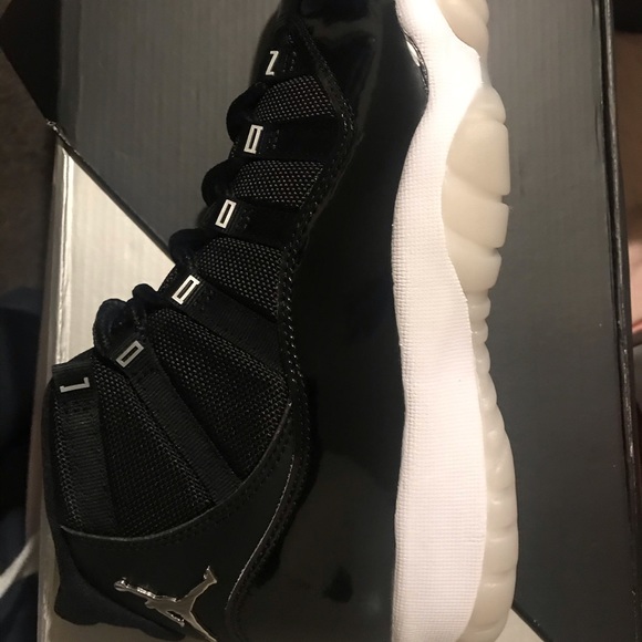 Jordan 11 jubilee main image 4